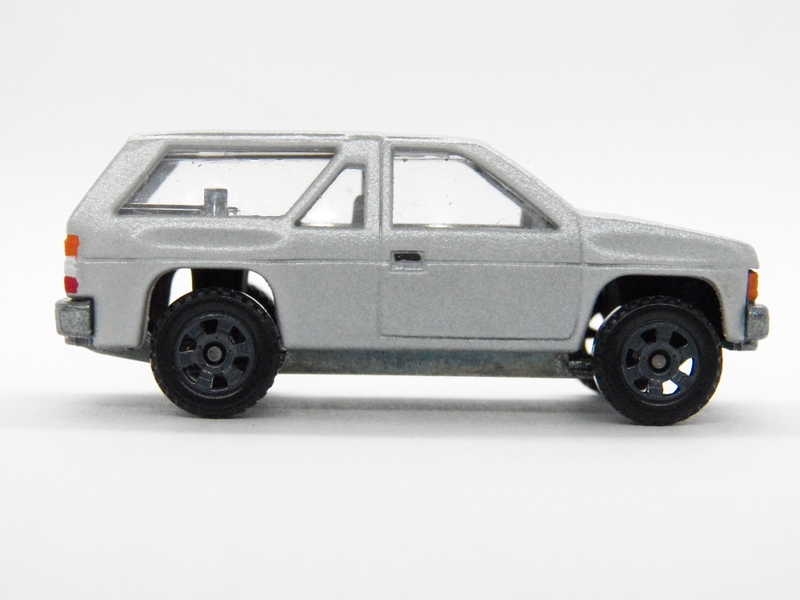 Illustration for article titled RadCast 2018 1st Gen Nissan Pathfinder